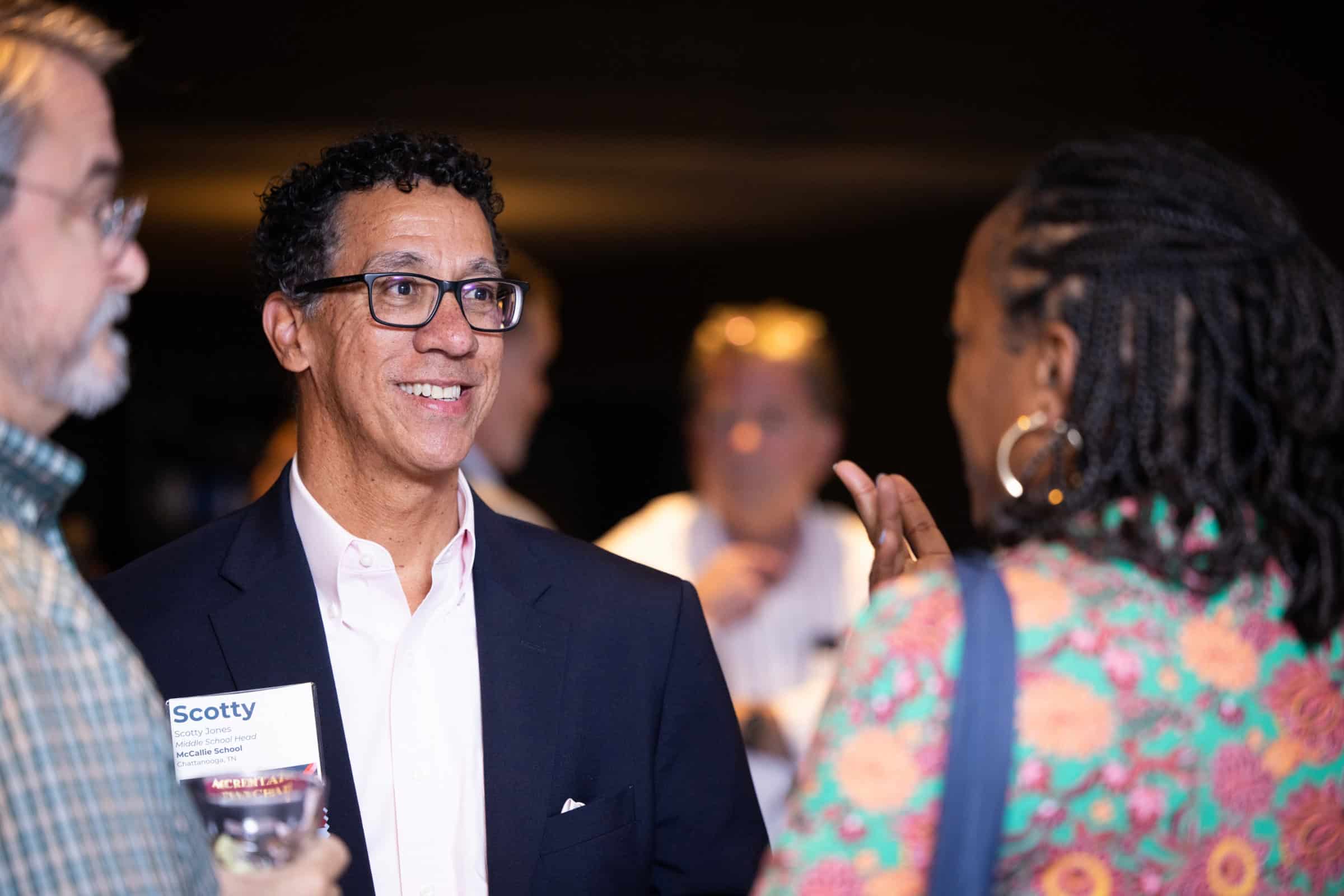 Scotty Jones networks in small group at SAIS annual conference